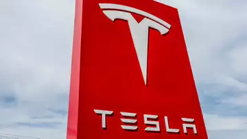 Musk Confidant Leaves Tesla in Latest Executive Departure