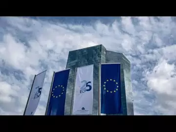 ECB Should Cut Rates Next Week, Says Saravelos
