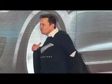 Tesla CEO Elon Musk Inches Closer to $350 Million Bonus