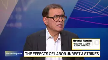 Roubini Weighs Risks in Pivot Week