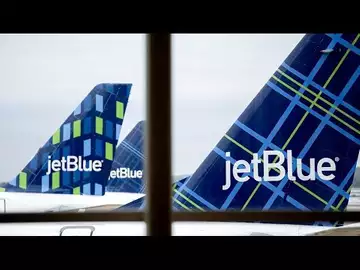 JetBlue Sales Outlook Weakens on Latin America Woes