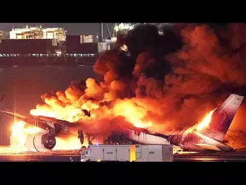 Tokyo Runway Collision Kills 5, Closes Haneda Airport