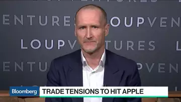China Tariffs on Apple Products Unlikely, Loup's Munster Says
