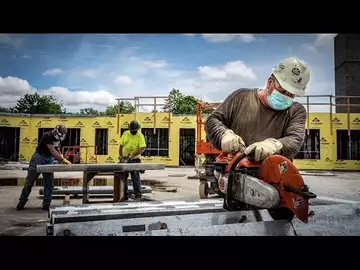 Labor Market Is 'Too Strong,' BlackRock's Rosenberg Says