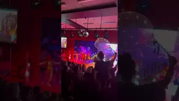 Behind-the-scenes of the children's play "Charlie and the Chocolate Factory"