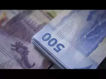Mexican Peso Upended by Election Shocks