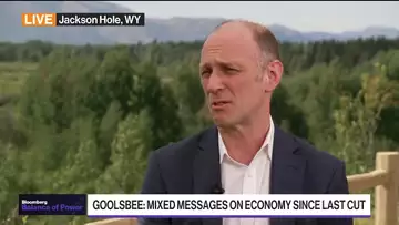 Goolsbee Talks Inflation, Fed Independence and Tariffs