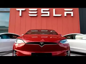 Tesla ‘Very Prudent’ to Reduce Staff: Saxo Bank Strategist