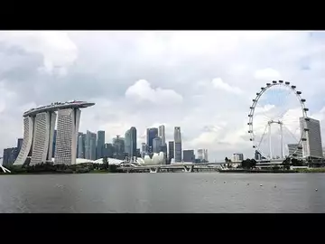 Singapore Banks Probe Wealthy Clients After Money-Laundering Case