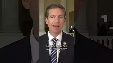 Congress must disclose stocks "immediately," says Representative #shorts #trumptariffs #markets