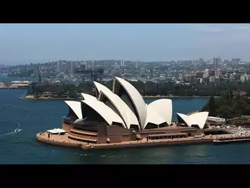 Australia, New Zealand Losing Billions in Theft Wave