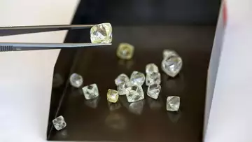 De Beers Enhancing Traceability in Diamond Sector, CEO Says