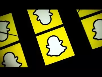 Snap's Sales Slump Prompts Social Media Stock Selloff