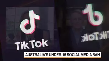 Australia Bans Social Media for Anyone Under 16