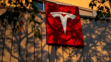 Tesla Critics Get It Wrong: Bloomberg Opinion's Winkler
