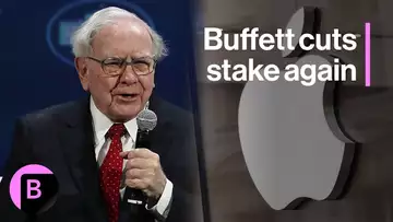 Buffett Keeps Cutting Apple Stake as Berkshire Cash Pile Hits Record