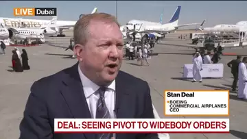 Boeing's Stan Deal Sees 'Pivot' Toward Widebody Orders