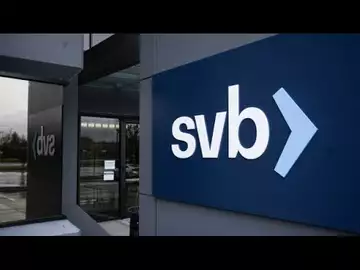 Summers Says SVB Could Trigger Alarm Bells in Economy