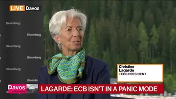 Lagarde Says ECB Is 'At a Turning Point' on Rates