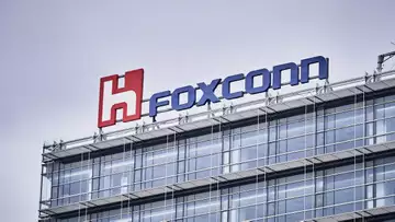 Foxconn Pulls Chinese Staff from India