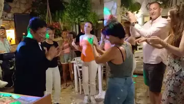 塞浦路斯夜晚的歌舞