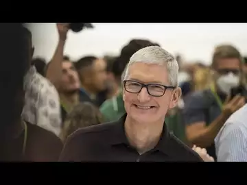Apple CEO Cook Stresses Ties With China