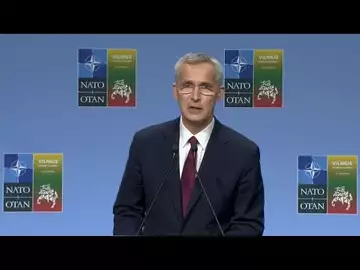 Stoltenberg: NATO to Offer Ukraine Faster Path to Join