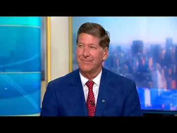 Citizens Financial CEO Calls NYCB ‘An Outlier’