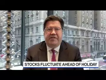 Longer-Duration Bonds a Haven, Hedge: JPMorgan's Caffrey