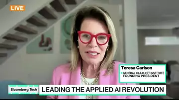 US and China Compete for AI Lead