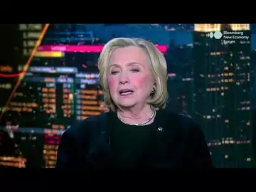 Hillary Clinton Criticizes Xi’s Decision to Keep Power