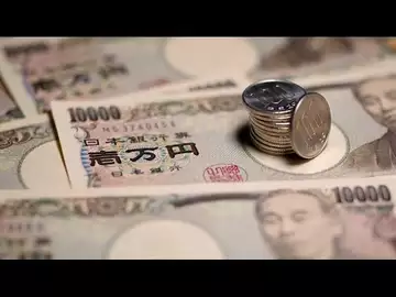 Yen Hits Weakest Since 1998