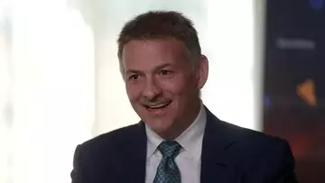 David Einhorn Sees Twitter Deal Resolution This Year