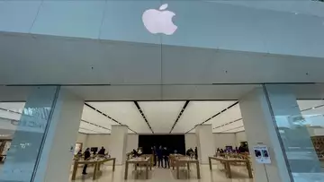 Apple to Cut Small Number of Corporate Retail Jobs
