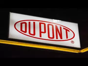 DuPont Plans to Split Into Three Publicly Traded Companies