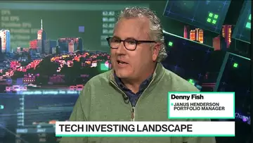 Tech Sector Turns to AI