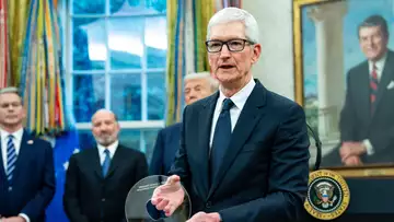 Apple Is Missing the Boat on AI, Says Ives