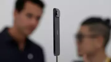 Future iPhones Could Cost $2,000