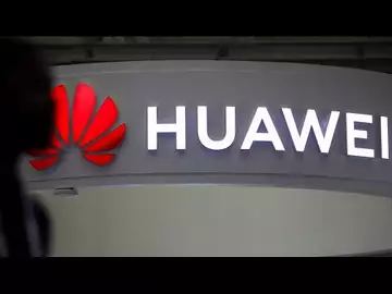 Huawei’s Phone Marks Surprise Comeback