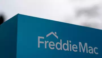 Trump Asks Banks to Pitch Fannie, Freddie IPOs