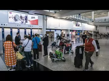 China’s Holiday Travel, Spending Surge