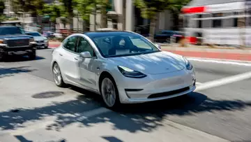 The Dangers Created by Tesla’s Door Design