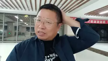 在父亲母亲手术时尽可能陪同~陪爸爸妈妈一起玩儿