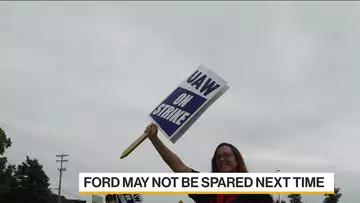UAW Threatens to Expand Strikes Again