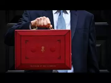 UK's Hunt Says Britain Will Avoid a Recession