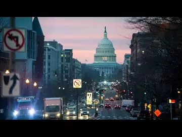 House Democrats Join GOP to Pass Stopgap Funding Plan