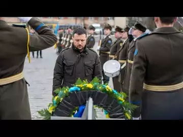 Ukraine's Zelenskiy: 31,000 Troops Dead, Need Aid Within a Month