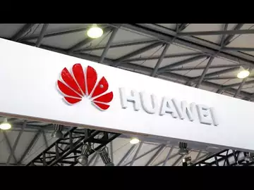 US Considers Sanctioning China's Huawei