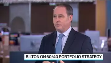 JPM's Bilton Sees 60/40 Returning 7.2% Over 10 Years