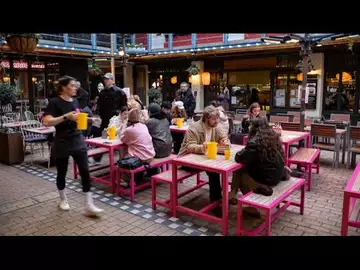 UK Latest: Inflation Falls to Slowest Since 2021